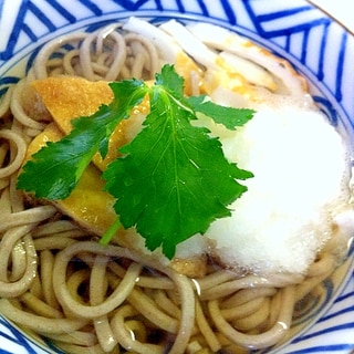 具がたっぷりの蕎麦